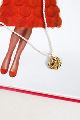 Aurora Spark Pearl Necklace Gold