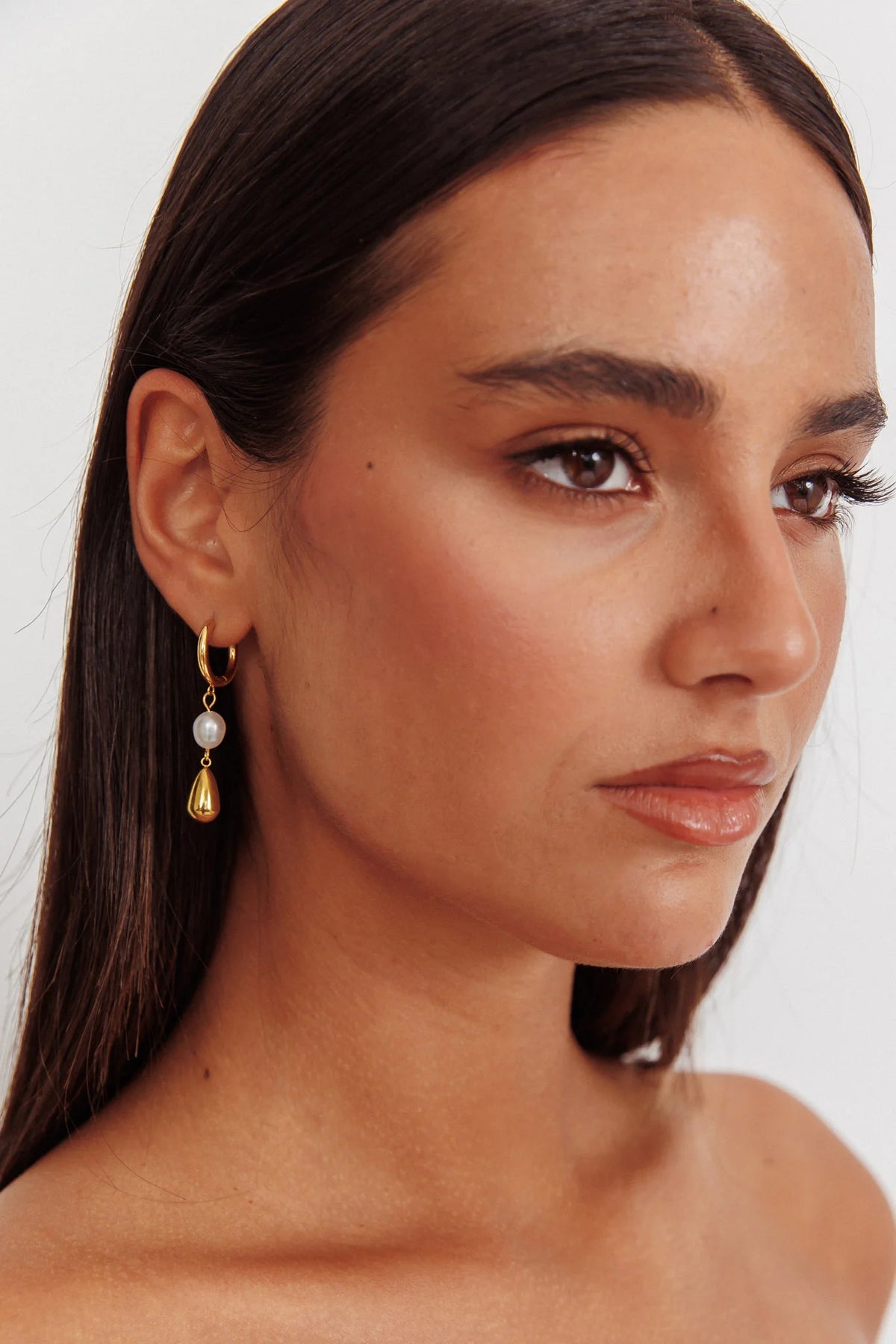 Elodie Teardrop Pearl Earrings Gold
