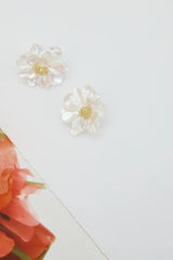 Fresh Bloom Earrings Gold